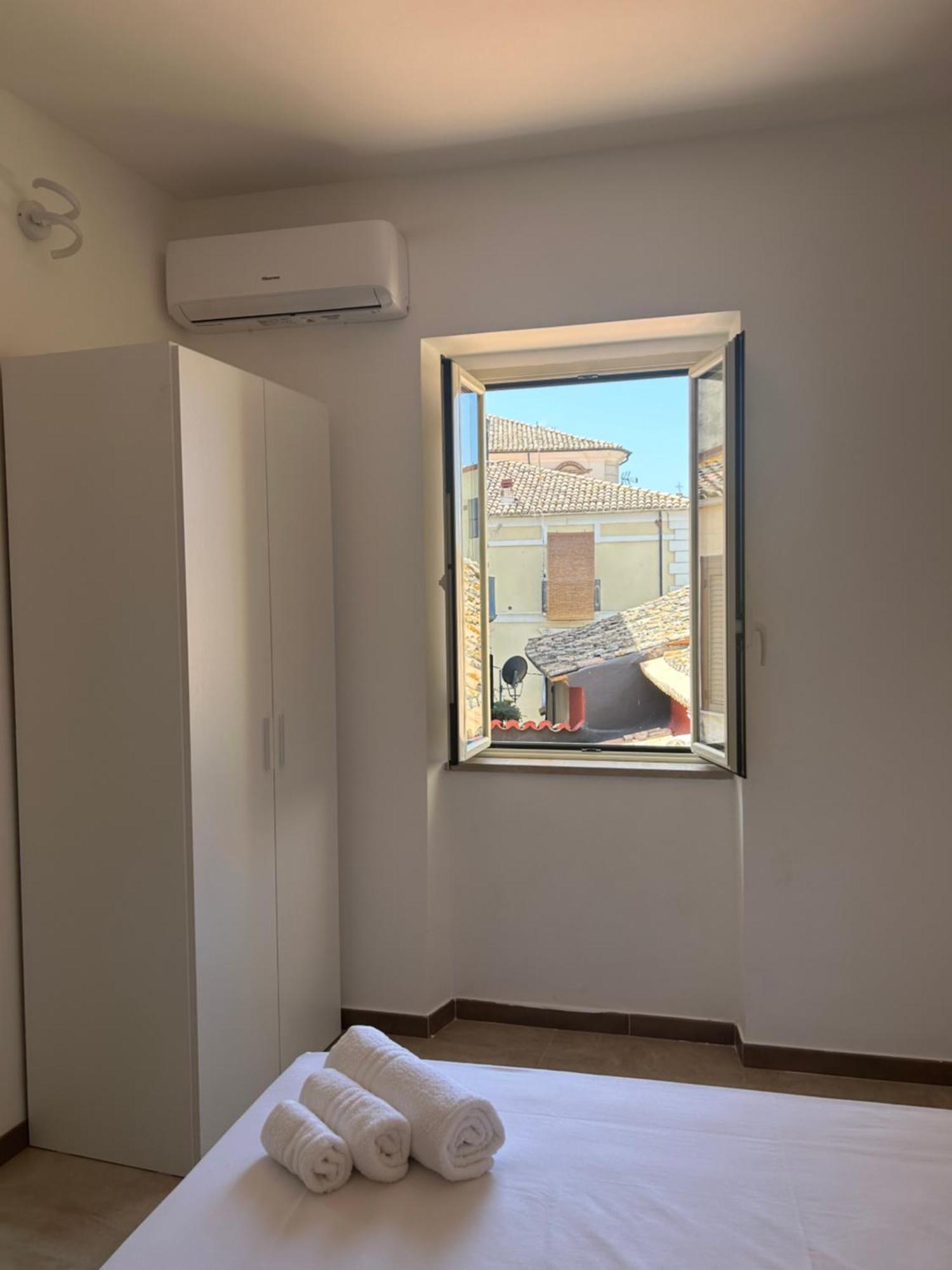 Il Marchesino B&B Pizzo  Rum bild